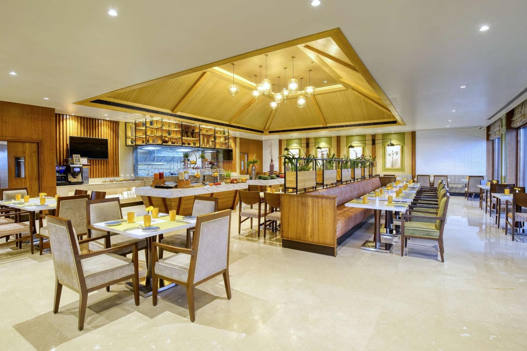 Radisson Blu Resort Dharamshala Exterior photo